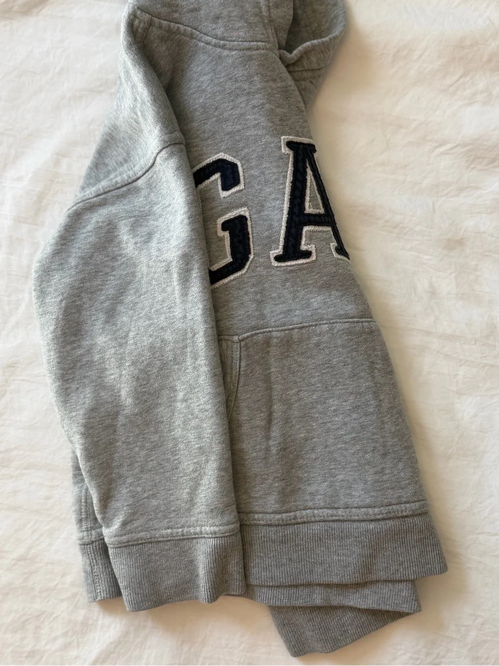 GAP Kids Classic Logo Hoodie Gray XS (4-5)